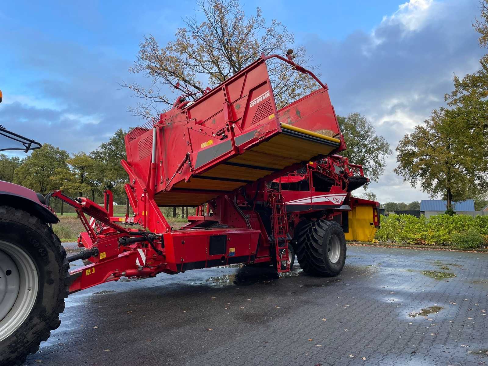 Seitliche Ansicht des Grimme EVO 280 EasySep