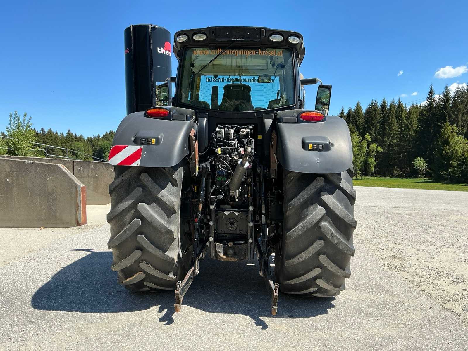 John Deere 6215 R Raupendozer 2016 Seitenansicht