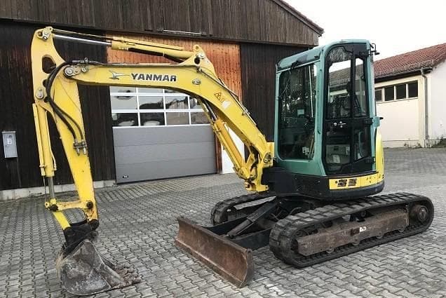 Rückansicht des 2011er Yanmar VIO 50 Minibaggers