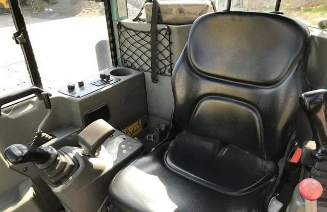 Seitenansicht des gebrauchten Yanmar VIO 50 Minibaggers