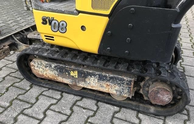 Minibagger Yanmar SV 08 in Aktion